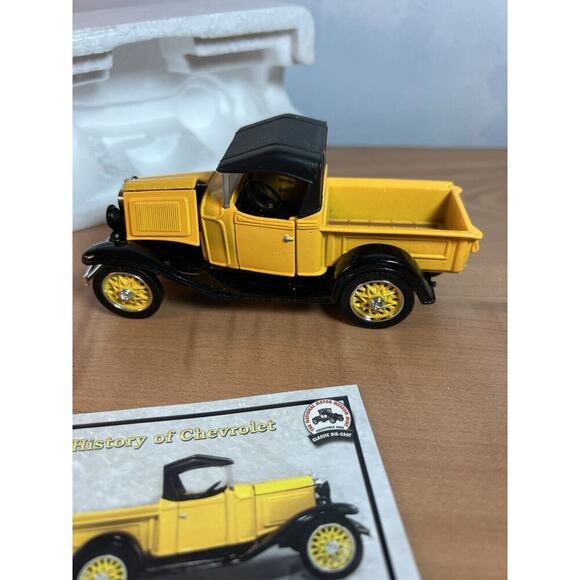 National Museum Mint Diecast 1932 Chevy Open Cab Pickup 1:32 Scale - Picture 3 of 10